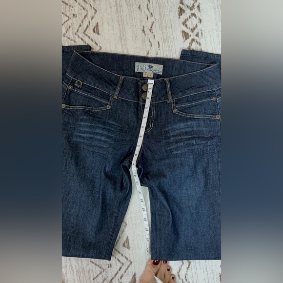 Jolt Skinny Blue Jeans - Picture 2 of 10